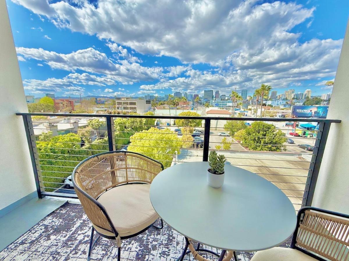 3 Bedroom 2 Bath Westwood Aparthotel