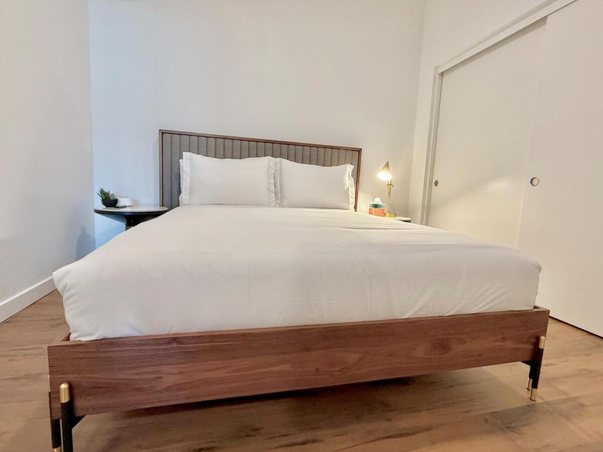 3 Bedroom 2 Bath Westwood Aparthotel