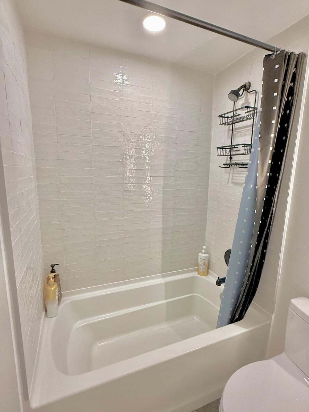 3 Bedroom 2 Bath Westwood Aparthotel Los Angeles