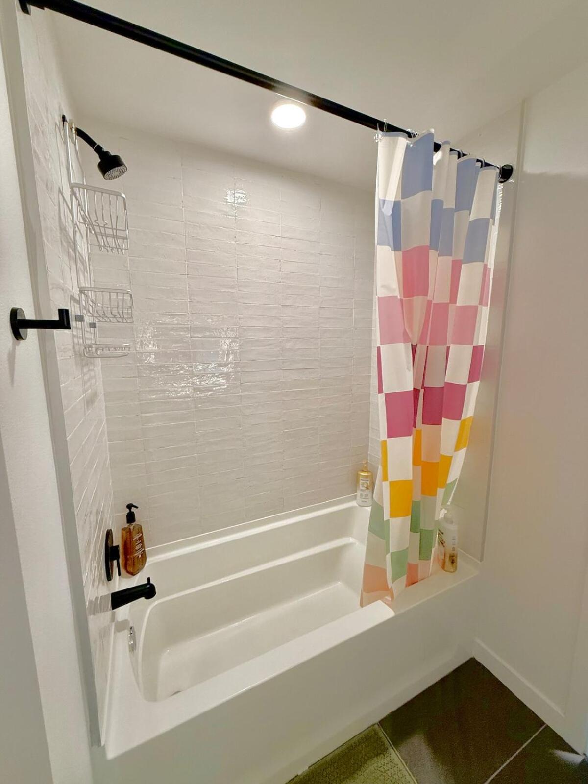 3 Bedroom 2 Bath Westwood Aparthotel *
