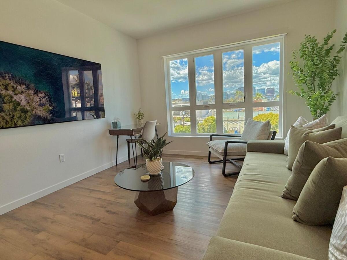 Aparthotel 3 Bedroom 2 Bath Westwood *